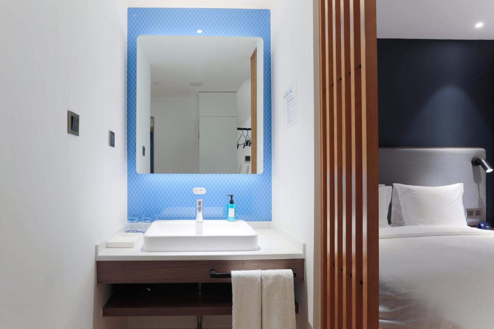 Holiday Inn Express Jiuzhaigou,Only 600 Meters To Jiuzhaigou Park By Ihg Exterior foto